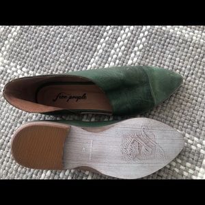 Free People Royals Flat - - new without tag